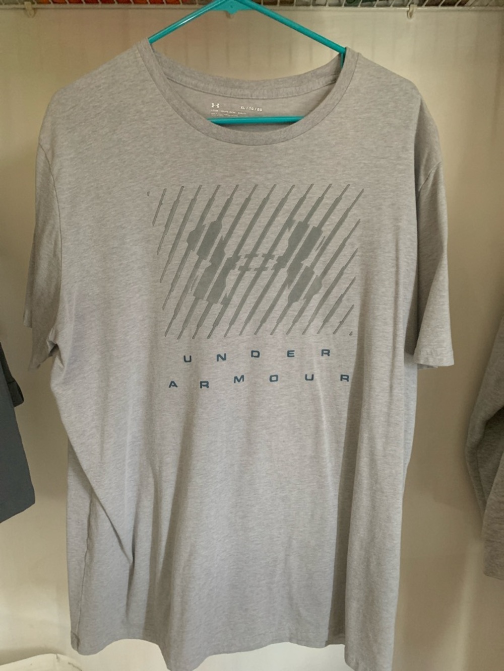 Under Armour Light Gray Graphic Logo Short Sleeve Tee